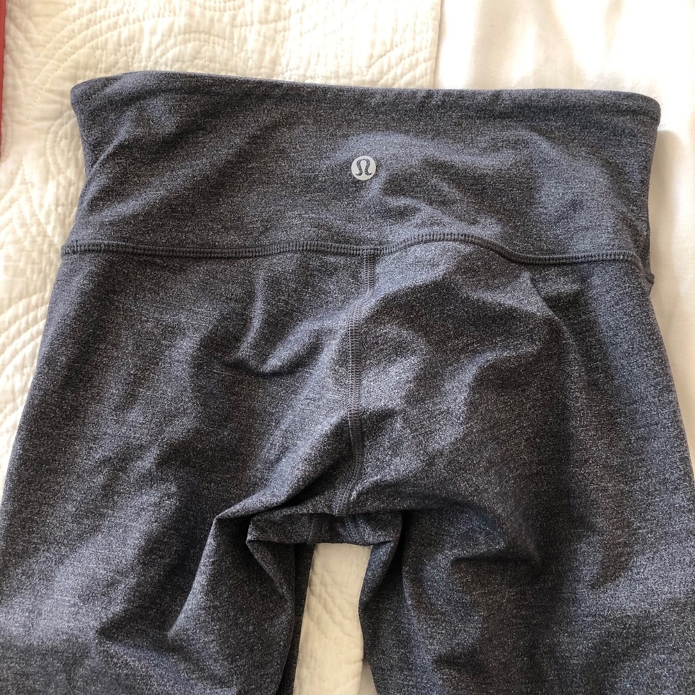 HEATHER GREY LULULEMON LEGGINGS